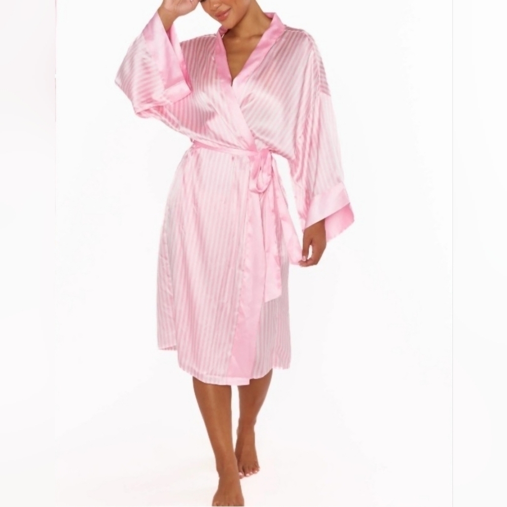 Show Me Your Mumu The Harlow Robe One Size - New With Tags